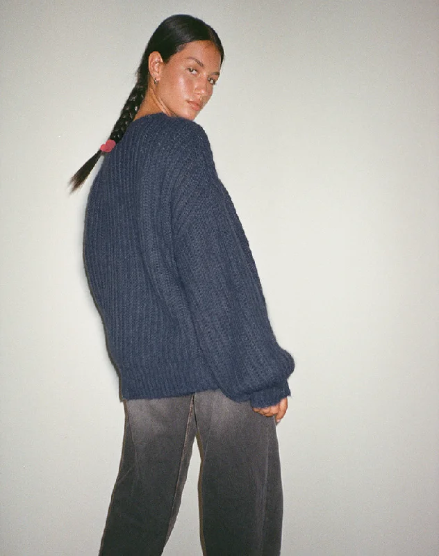 Daren Oversized Knitted Jumper in Navy