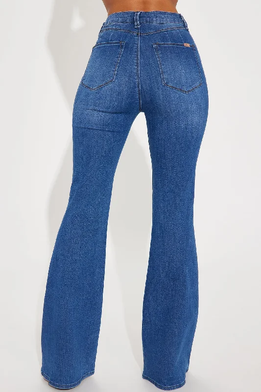 Had A Good Run Booty Lifting Stretch Flare Jeans - Medium Wash