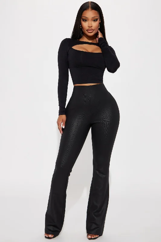 On The Go Textured Wide Leg Pant - Black