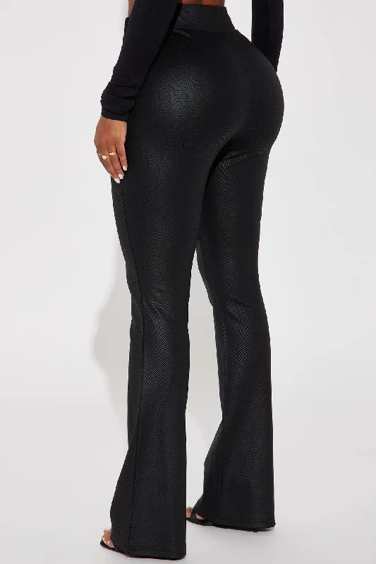 On The Go Textured Wide Leg Pant - Black