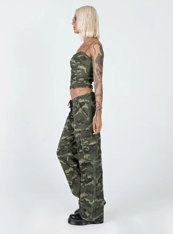 Sight Unseen Camo Cargo