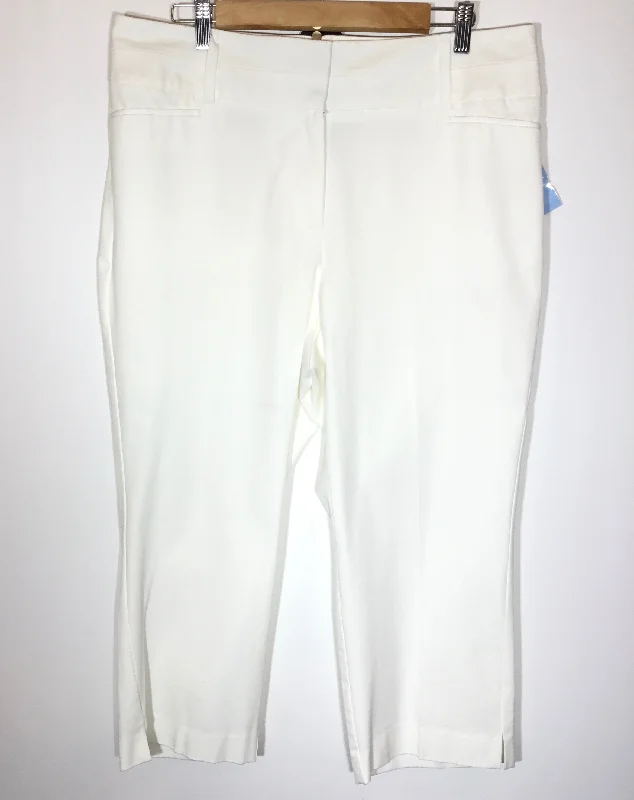 Capris By Lane Bryant  Size: 16